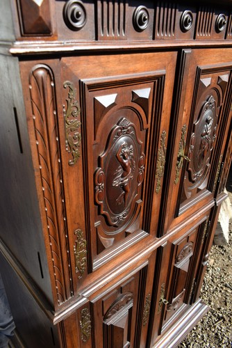 piccola Credenza a Doppio Corpo in Stile Neorinascimento XXSecolo noce - Foto 11 di 15