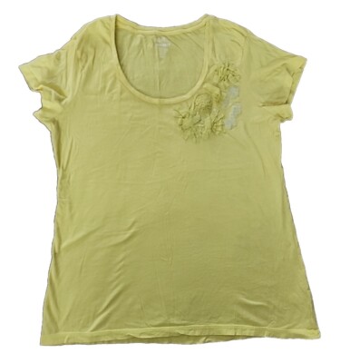 Old Navy Womens Size XL 3D Flowers Yellow Short Sleeve Shirt Lightweight