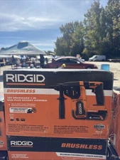 Rigid R86711B Cordless Brushless 18-Volt Rotary Hammer 1-inch SDS-Plus Kit