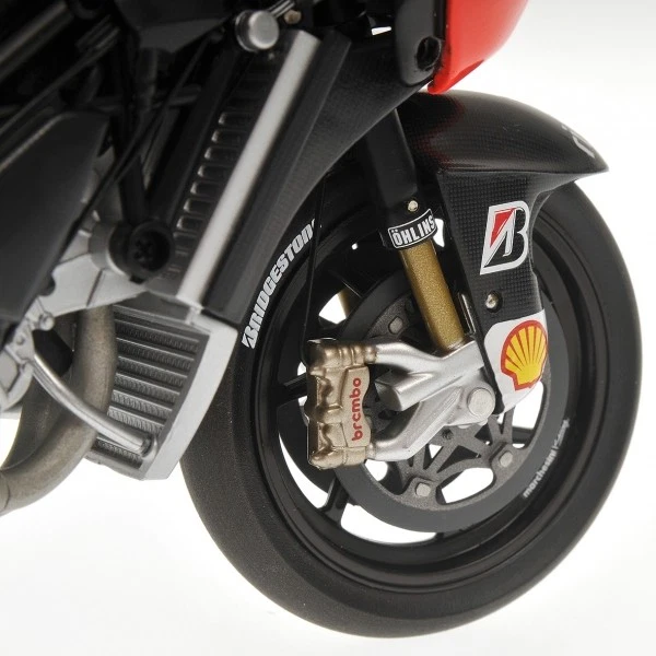 Minichamps 1:12 DUCATI DESMOSEDICI VALENTINO ROSSI UNVEILING 2011 - 122110846 - Photo 2/4