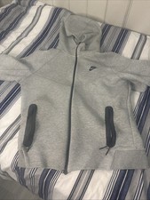 Nike CU4489063 S Hoodie - Gray