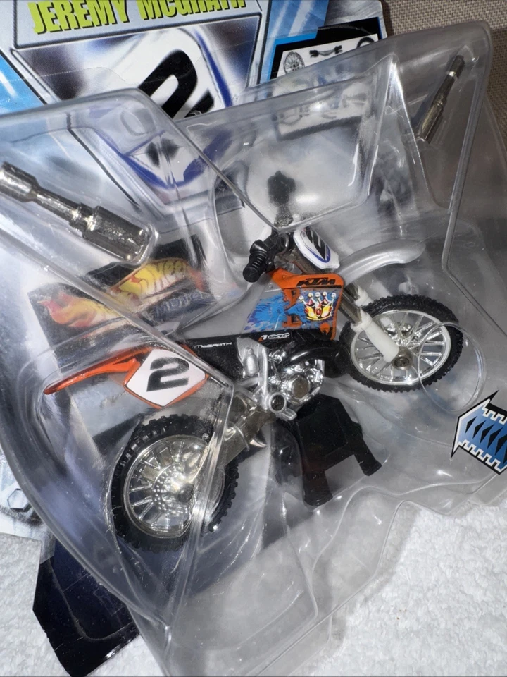 Vintage 2002 Hot Wheels Moto X KTM 250 #2 Jeremy McGrath Orange HTF - Image 2 of 4