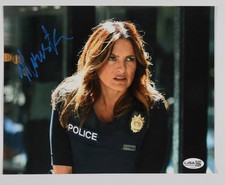 Mariska Hargitay Law And Order SVU Signed JSA Autograph Photo 8 x 10