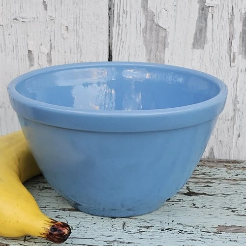 Vintage PYREX 60's Delphite Blue 1  1/2 Pr Ovenware 401 Bowl