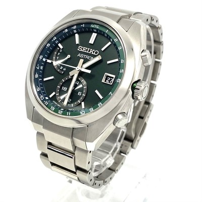Seiko Astron SBXY011 8B63-0BA0 Radio Wave Solar Green Date Display 