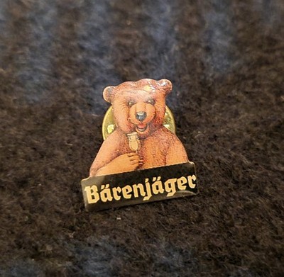 Bärenjäger Pin Anstecker Bär Bier Alkohol 1,8x1,5cm 2,2gr. Schnaps Reklame 