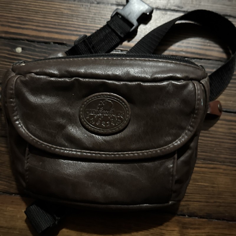 Vintage 1990's Tandem Soft Brown Leather Aspen Woods...Fanny Pack