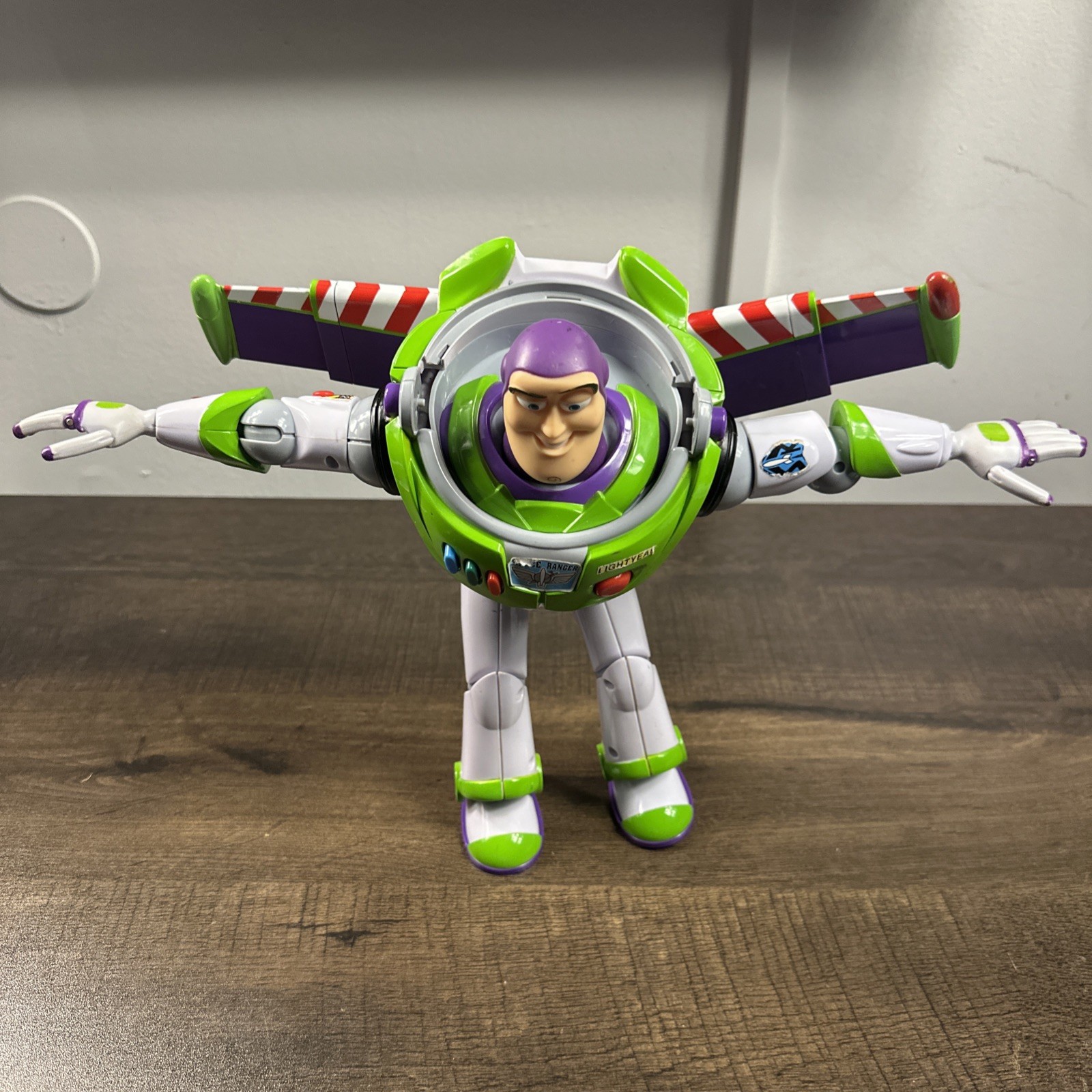 Toy Story BUZZ LIGHTYEAR 12" Talking Figure ThinkWay Toys Disney Read Desc A4