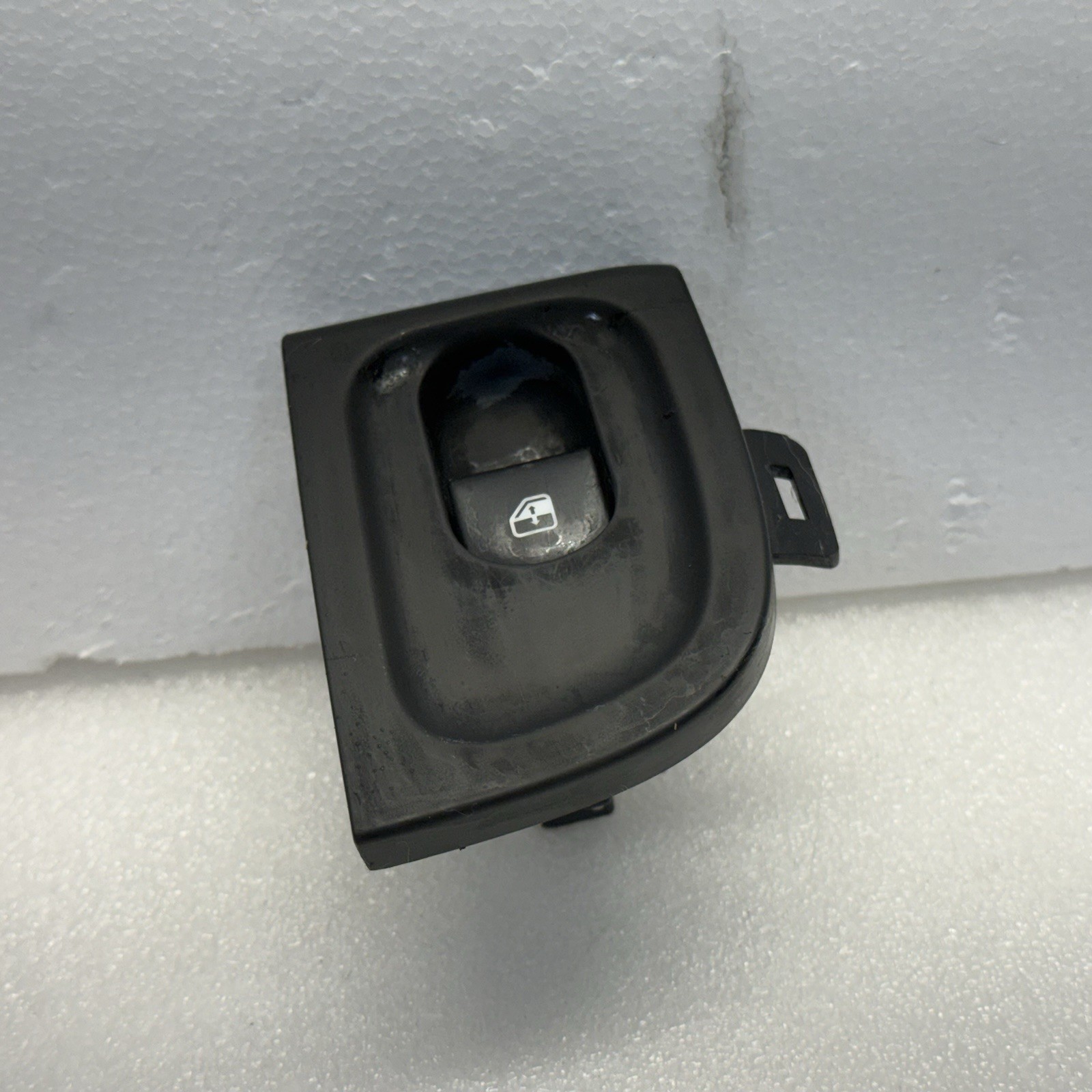 03-13 Maserati Quattroporte M139 Left Side Window Switch Control OEM