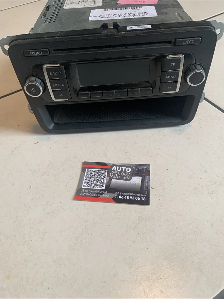 Autoradio D’origine Volkswagen Polo 5 Phase 1 1.2 Essence 5M0035156D - Photo 4/4