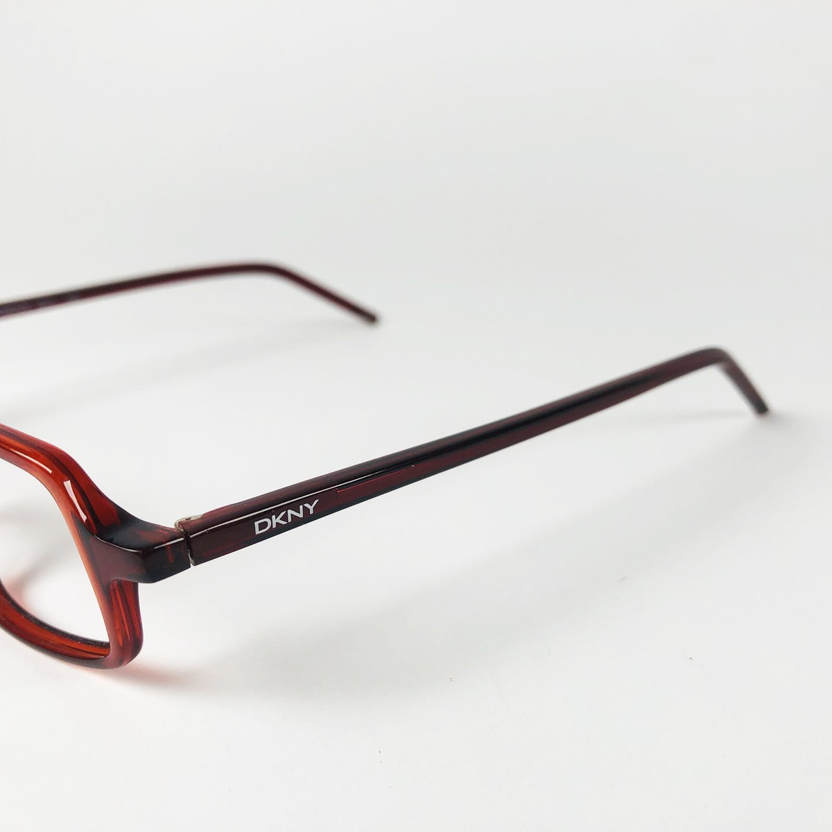 DKNY eyeglasses RED RECTANGLE glasses frame MOD: 6833 655  display picture 3
