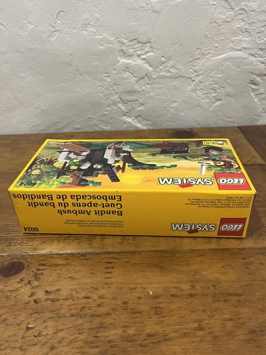 LEGO Castle -6024 Bandit Ambush Original Vintage NEW in BOX!! - Picture 6 of 6