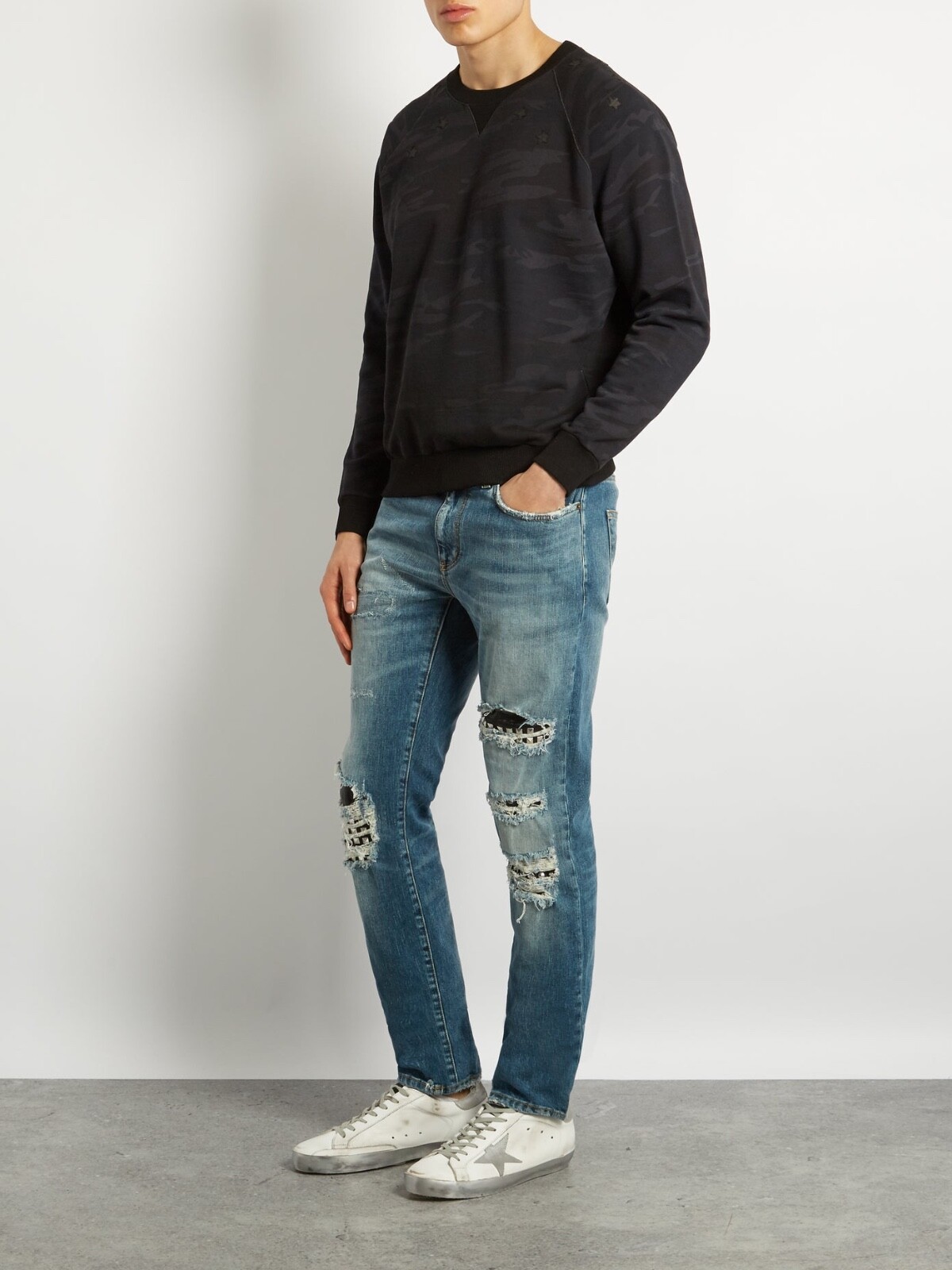 Jeans skinny SAINT LAURENT abbellimento borchie effetto invecchiato W34 L34 Prezzo consigliato £769