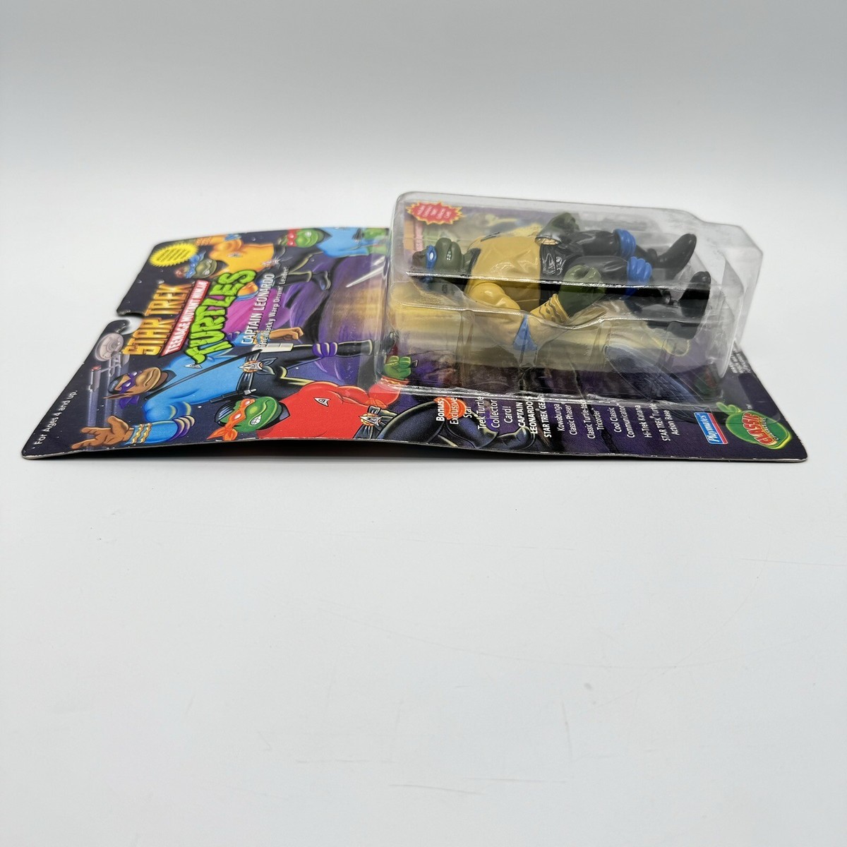 タートルズ　スタートレック　Captain Leonardo Teenage Mutant Ninja Turtles Star Trek Captain Leonardo by