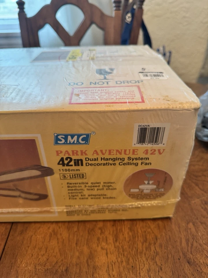 Ventilador de techo SMC 42” Park Avenue 42V sistema colgante doble DC42VA latón sellado Foto 2 de 4