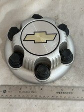 Chevrolet Chevy 1500 Astro Van Silver Wheel Center Hubcap Hub Cap 15006331 Chevrolet Chevy 1500 Astro Van Silver Wheel Center Hubcap Hub Cap 15006331