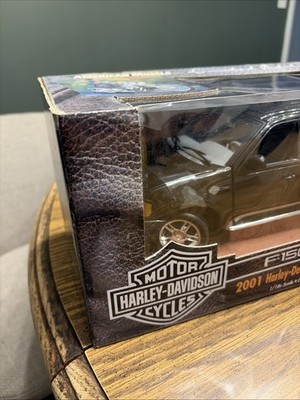 Ertl 2001 Ford F150 Harley Davidson 1:18 Diecast Truck for sale