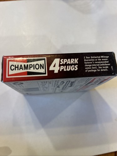 Champion Copper Spark Plugs 79 RV15YC6 Box Of 4 - New Old Stock-Free Shipping - Foto 5 di 11
