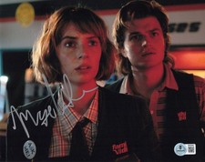 Maya Hawke ‘Stranger Things’ Signed 8x10 Photo ‘Robin Buckley’ Beckett