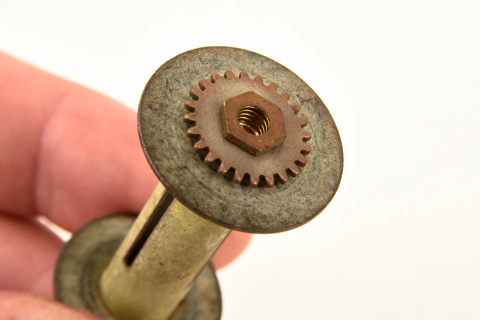 Carrete de película de recogida Univex Mercury original engranado y ranurado RARO de colección V21 Foto 4 de 4