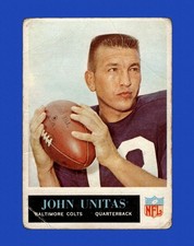 1965 Philadelphia Set-Break # 12 John Unitas LOW GRADE (crease) *GMCARDS*