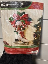 Bucilla 86676 HOLIDAY SKATE with Gingerbread Man Felt Christmas Wall Hanging Kit