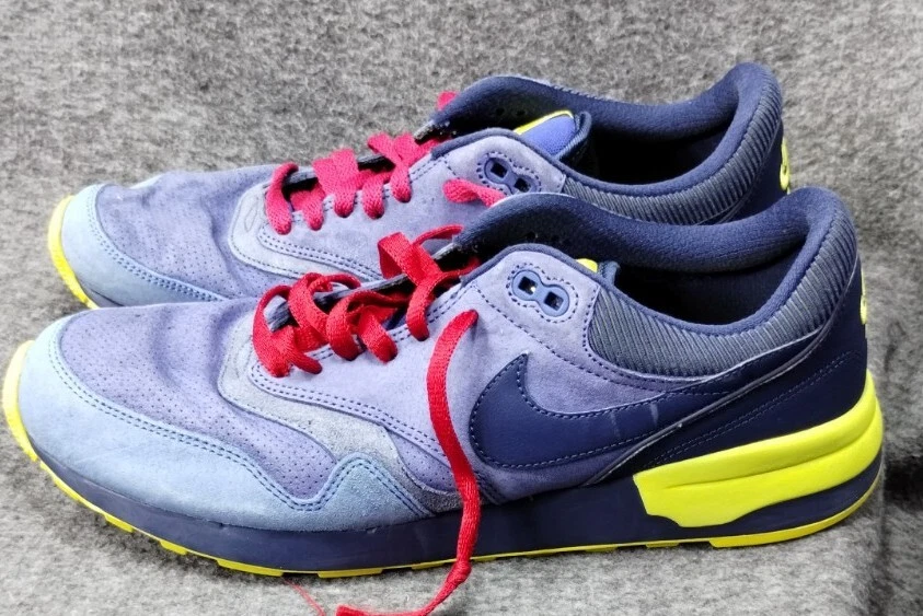 NIKE Air Odyssey Mens Size 11 US Midnight Navy Blue Yellow