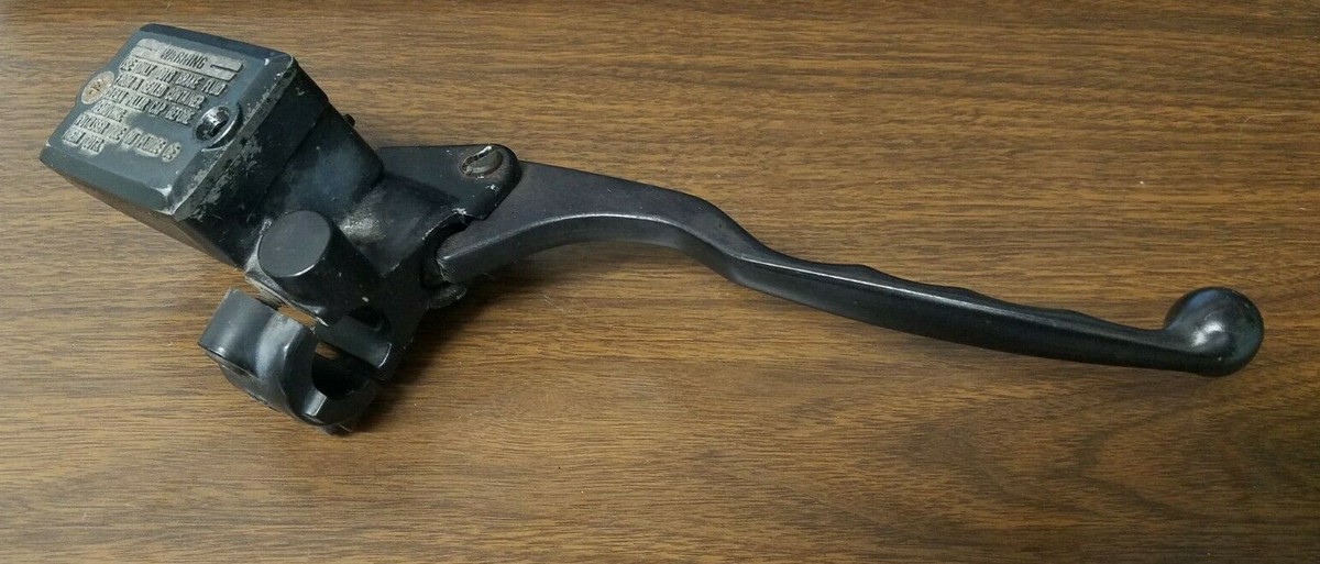 85-87 KAWASAKI ZX600A ZX600 NINJA 600 FRONT BRAKE MASTER CYLINDER