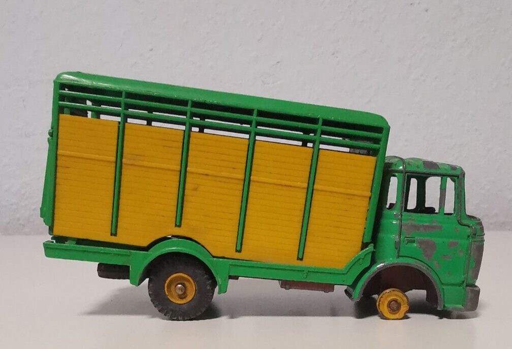 BERLIET CAMION BACHÉ GAK DINKY 1/43