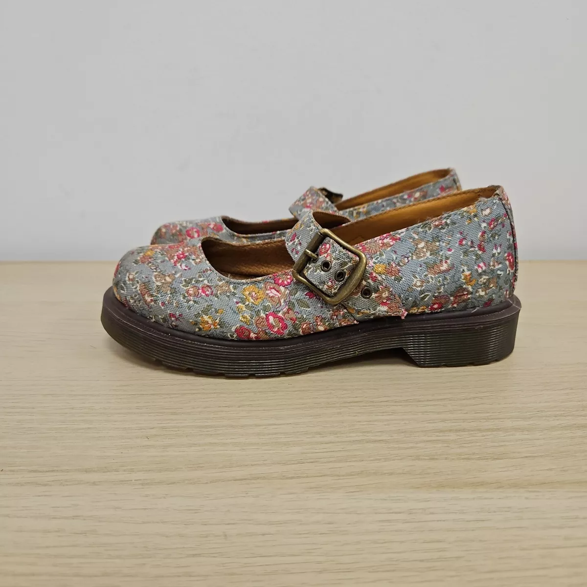 Dr martens polley floral cheap emboss