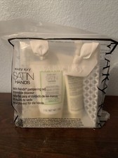 Mary Kay satin hands pampering Gift set