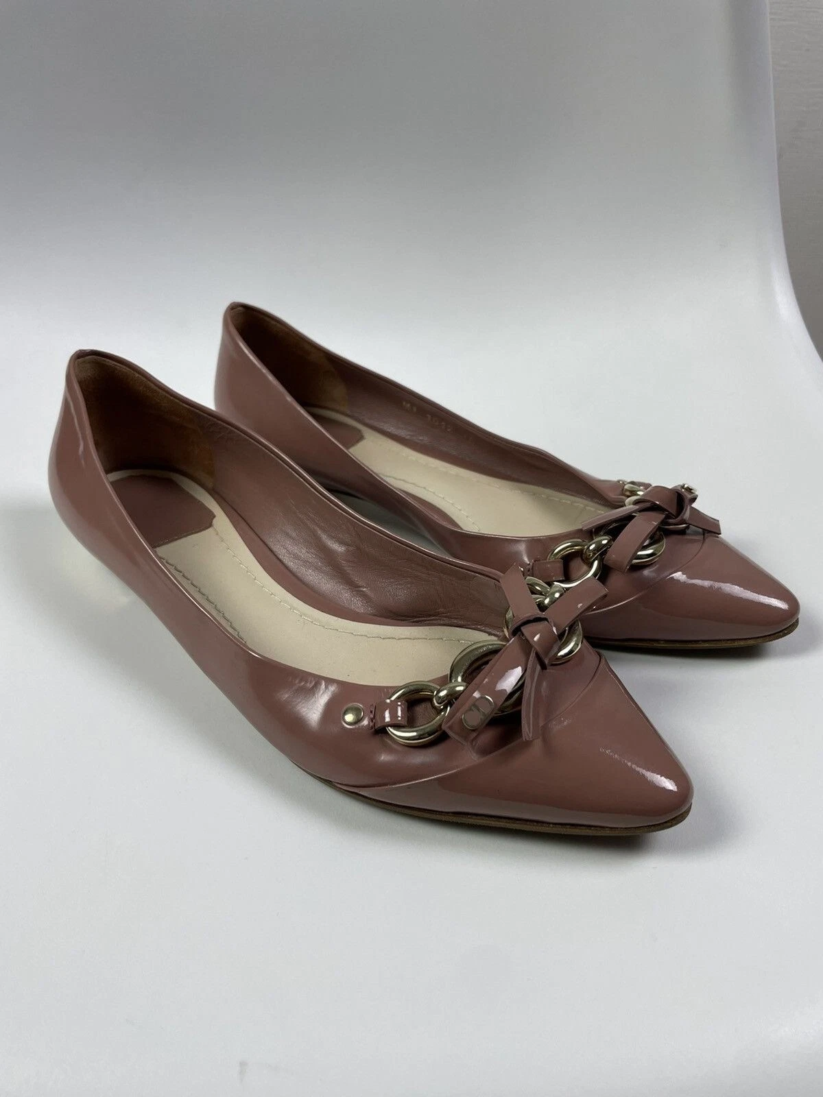 Ballerines plates Dior en cuir verni bout pointu taille 38
