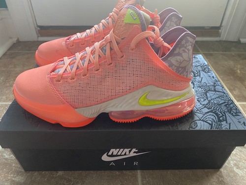 Nike LeBron 19 Low Pink 2022 Size 9 - Picture 4 of 7