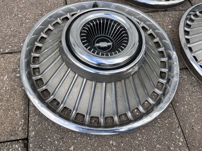 1963-1964 Chevrolet Bel Air/Impala Wheel Covers/Hubcaps - 14” - 3 1963-1964 Chevrolet Bel Air/Impala Wheel Covers/Hubcaps - 14” - 3