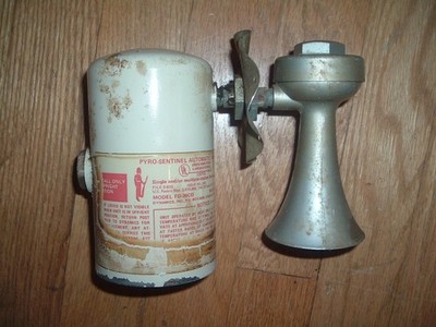 Pyro Sentinel Fire Detection Systems FD-36CD Vintage dated 11/76