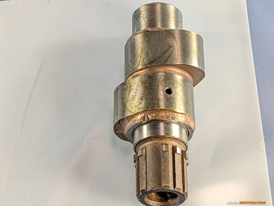 Eixo de comando direito NOS Honda CB72/CB77 (1961–1967) 14111-268-030 original do fabricante - Imagem 2 de 4