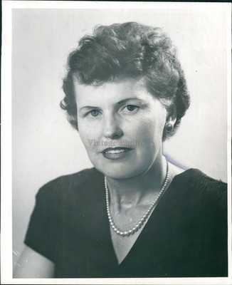 1953 Harry Tuttle Wife Stella Weston Olive Grose Historic Vintage Photo 8x10