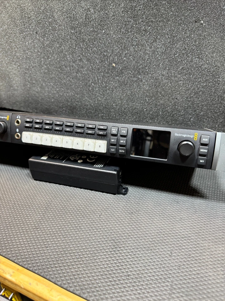 Black Magic ATEM Television Studio HD with Hyperdeck Studio HD Mini Switcher/Rec - Image 3 of 4