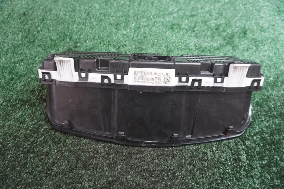 2009 2010 DODGE Journey Speedometer Gauge Cluster OEM 73K Miles 05172838AE - Image 2 of 4