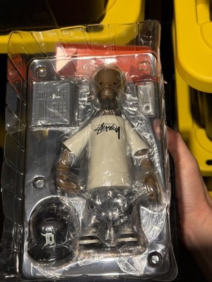 J DILLA X STUSSY VINYL FIGURE SECOND EDITION