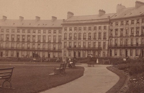 Royal Crescent Whitby Hotel 1900s RPPC Real Photo Postcard - Picture 4 of 4