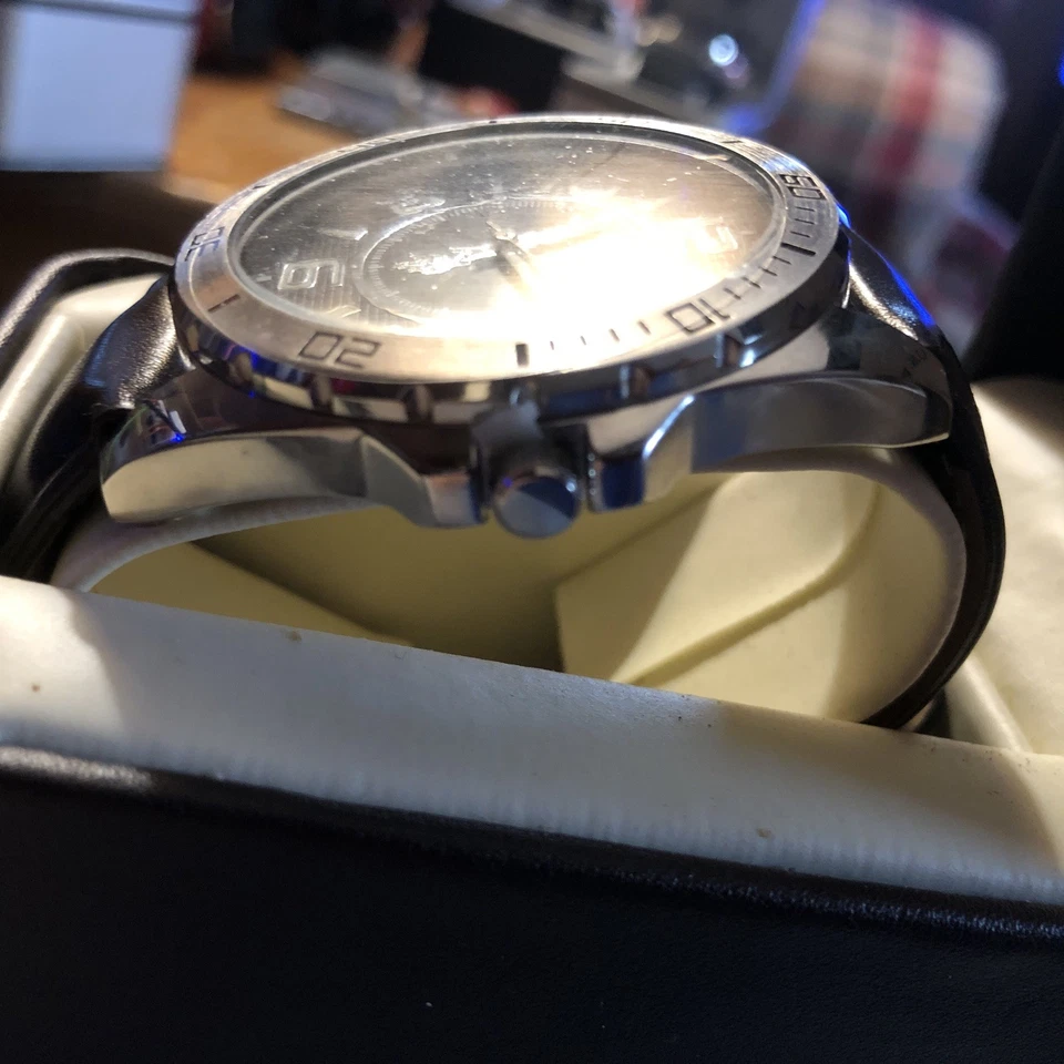 US Polo Assn. /Reloj Pulsera Hombre Cuadrante Plateado Caja Plateada Cuarzo Redondo Informal, Nuevo Foto 3 de 4