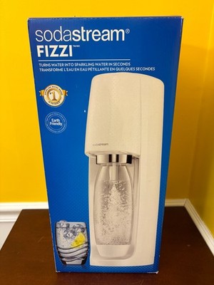 New White Sodastream Fizzi Reusable Carbonated Sparkling Water Maker & Bottle