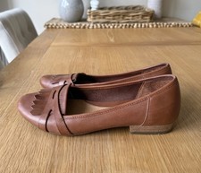 Clarks Henderson Bay Tan Wide Fit Ballet Flats Fringe Loafers Shoes Size 5.5 E