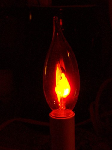 5 PACK FLICKER FLAME LIGHT BULBS E12 CANDELABRA BASE 3w CA-8 1500 HOURS 22104JQ - Picture 2 of 2