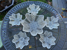 6 Piece Antique Berry Bowl Set in DAISY n BUTTON by Hobbs Brockunier