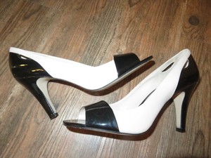 anne klein white pumps