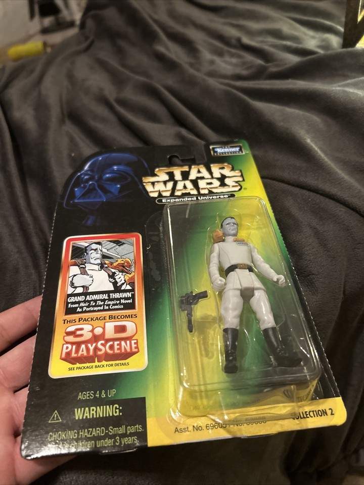 Star Wars Expanded Universe – Action Figure Gran Ammiraglio Thrawn, Forza II, Con Arma E Base 3D - 3