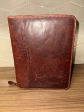 Day Timer: Brown Distressed Leather 3-sided 7 Hole Zipper Closure 10.5" x 8"