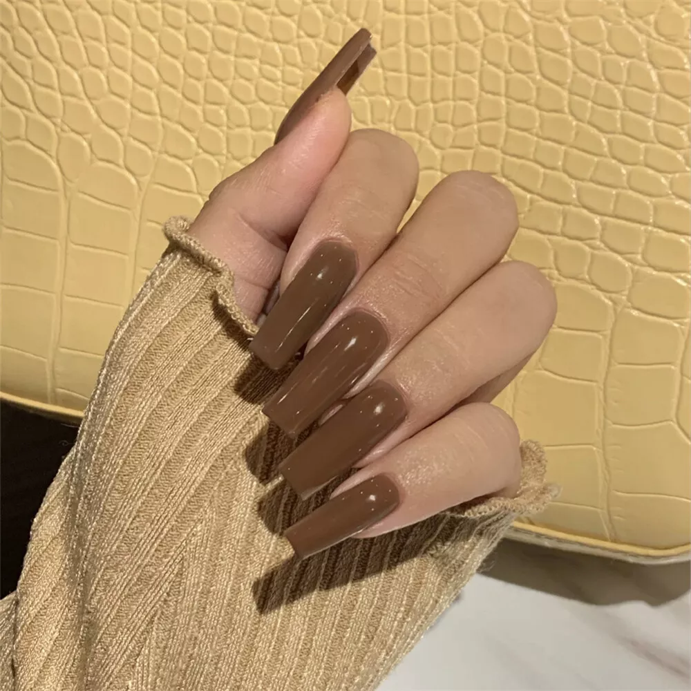 Volo Velvet Dull Matte Colors Nail Polish Combo in Wholesale Rate(Light  Peach, Sand Nude, Nude, Metallic Coral, Metallic Silver, Metallic Golden,  Carrot Red, Metallic Dark Purple, Passion Red, Dark Coffee, Blue, Coral